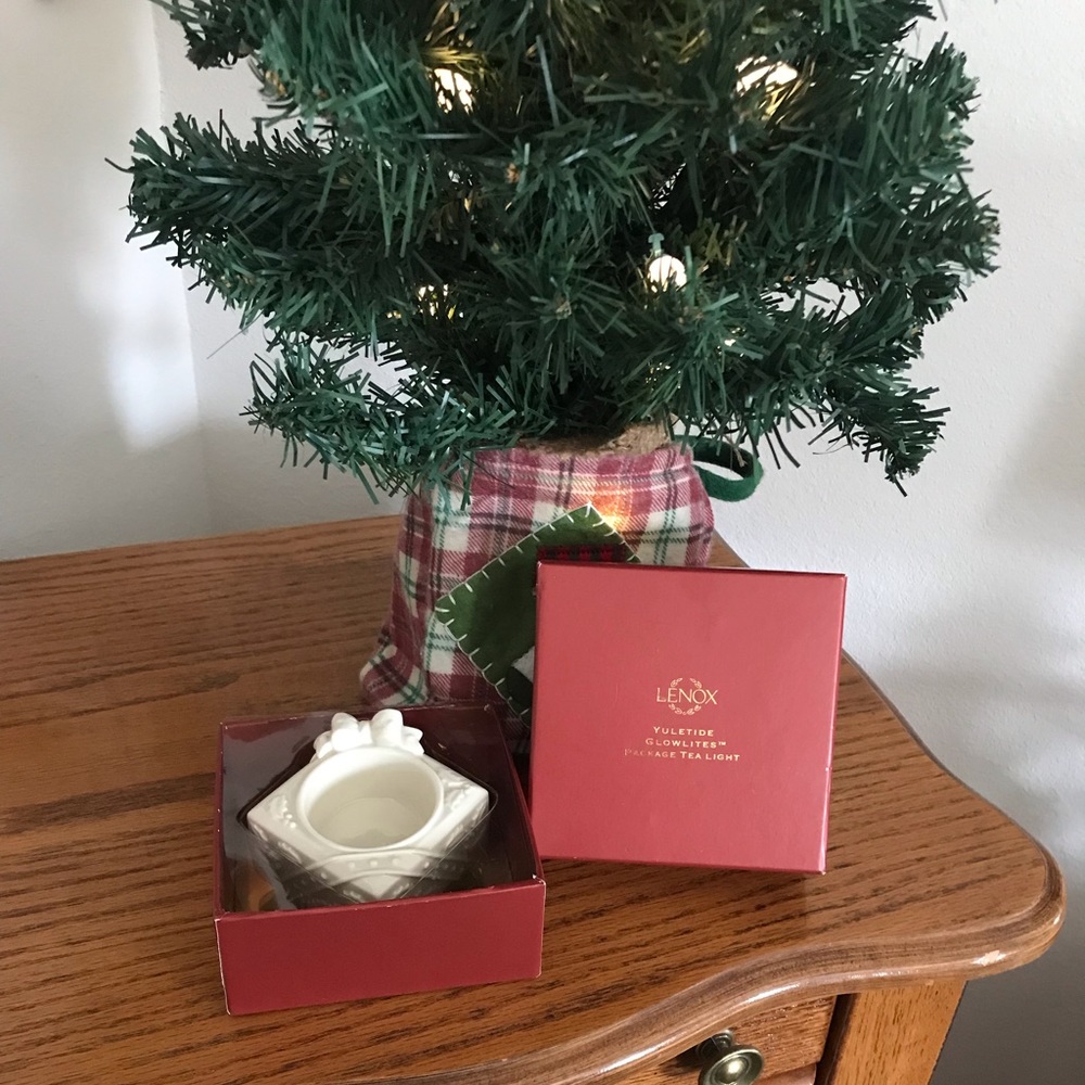 ‼️Price Drop‼️🎄Vintage Lenox Tea Light 🎄